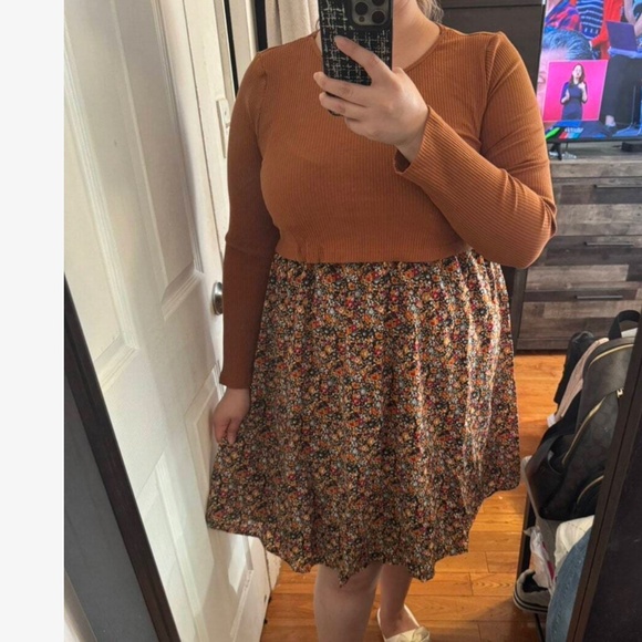 Maternity Floral Print Ribbed Nursing Long Sleeve Dress - Picture 2 of 6